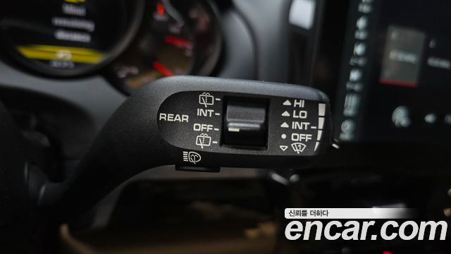 Porsche Cayenne 2015 — photo 31