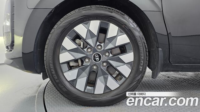 Hyundai Staria 2022 — photo 5