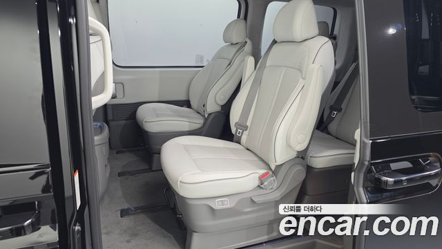 Hyundai Staria 2022 — photo 17