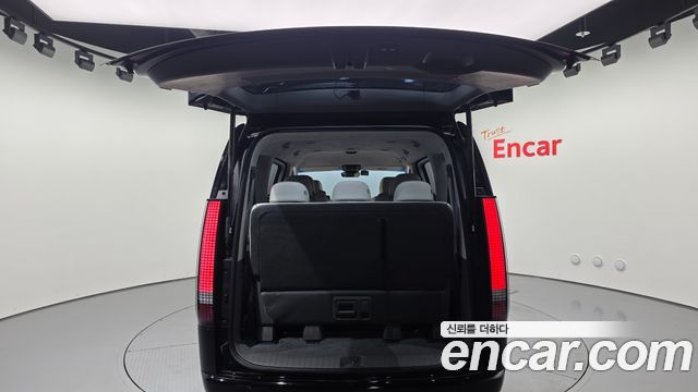 Hyundai Staria 2022 — photo 18