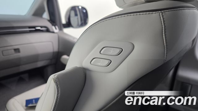 Hyundai Staria 2022 — photo 25