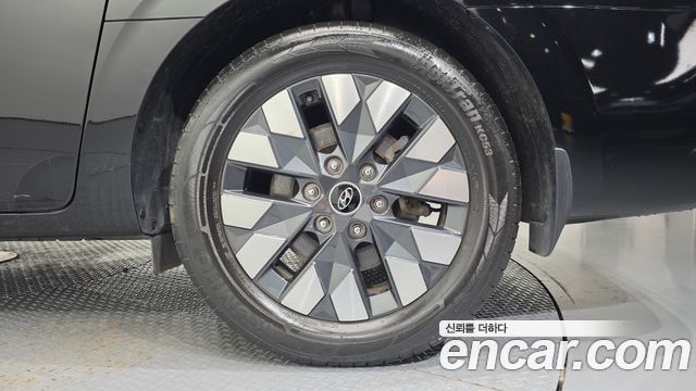 Hyundai Staria 2022 — photo 7