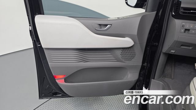 Hyundai Staria 2022 — photo 15