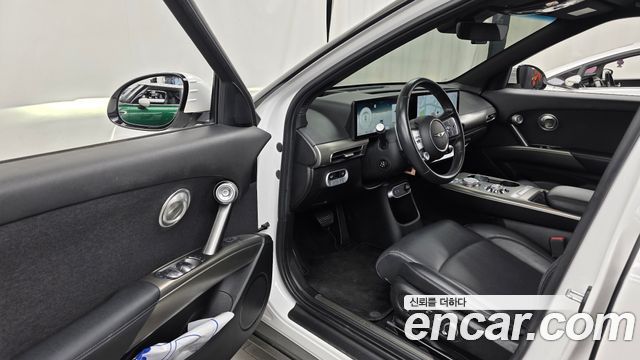 Genesis GV60 2022 — photo 13