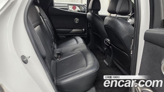 Genesis GV60 2022 — photo 17