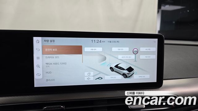 Genesis GV60 2022 — photo 21