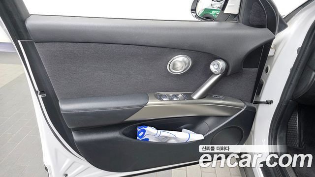 Genesis GV60 2022 — photo 14