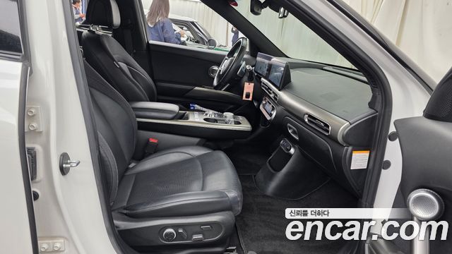 Genesis GV60 2022 — photo 16
