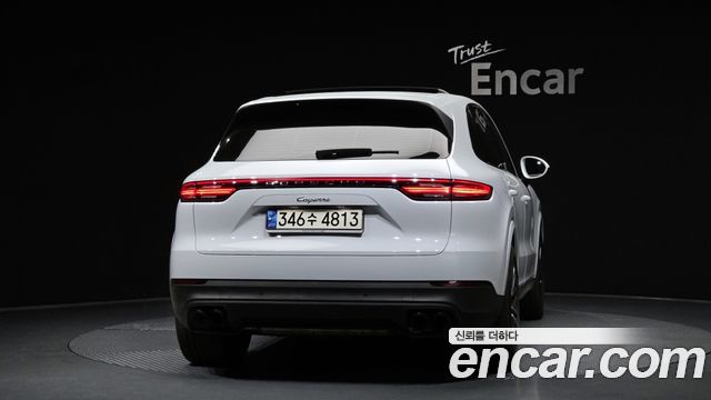 Porsche Cayenne 2021 — photo 4