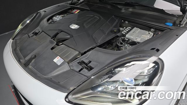 Porsche Cayenne 2021 — photo 6