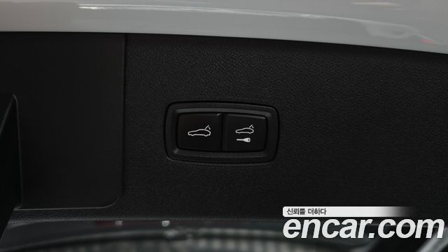 Porsche Cayenne 2021 — photo 26