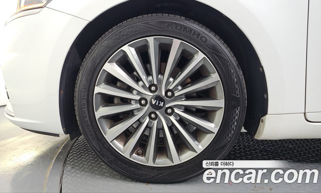 Kia K7 2019 — photo 5