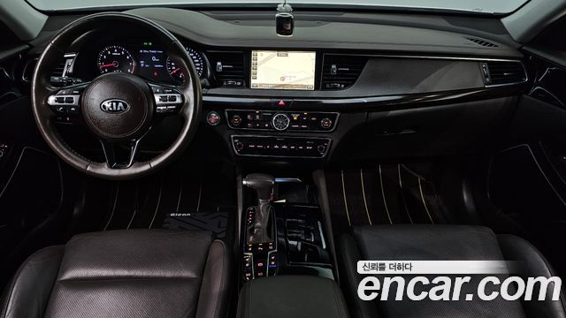 Kia K7 2019 — photo 10