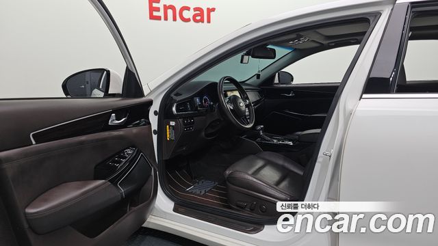 Kia K7 2019 — photo 13