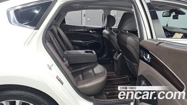 Kia K7 2019 — photo 18