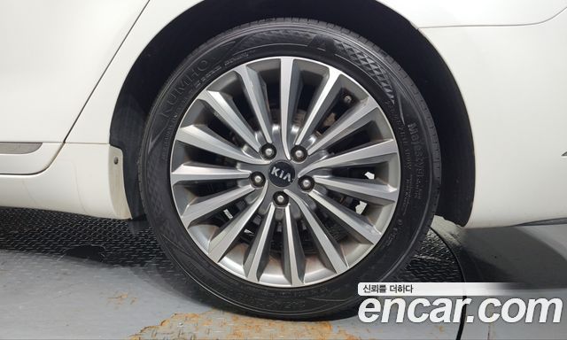 Kia K7 2019 — photo 7