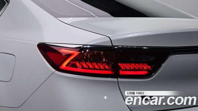 Kia K7 2019 — photo 9