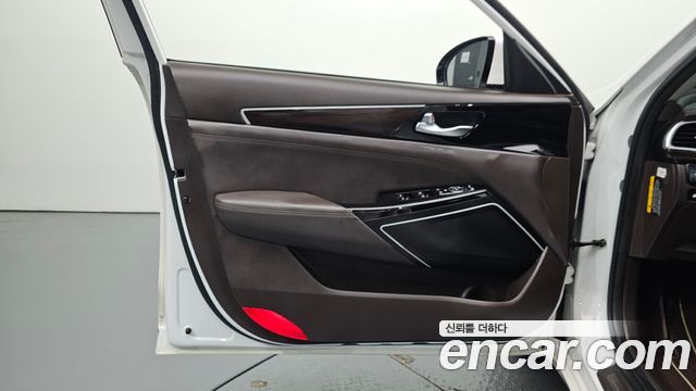 Kia K7 2019 — photo 14