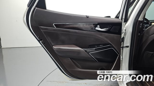 Kia K7 2019 — photo 15