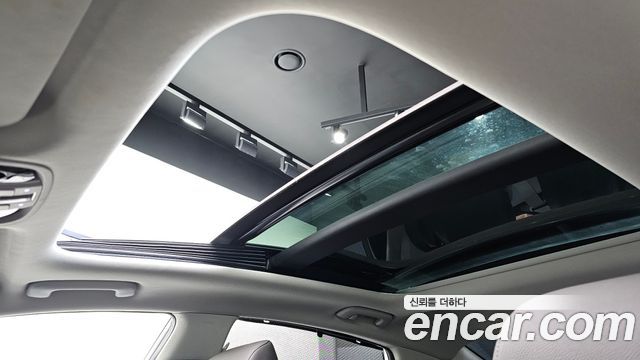 Kia K7 2019 — photo 27