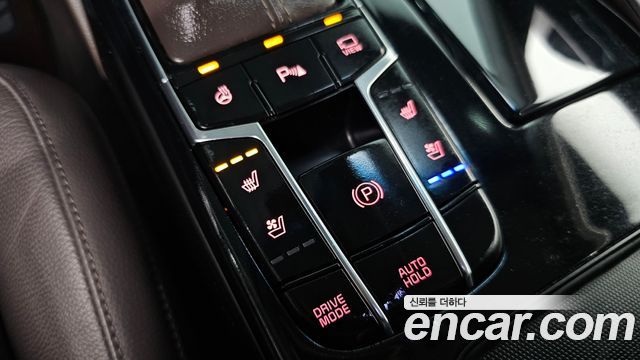 Kia K7 2019 — photo 29