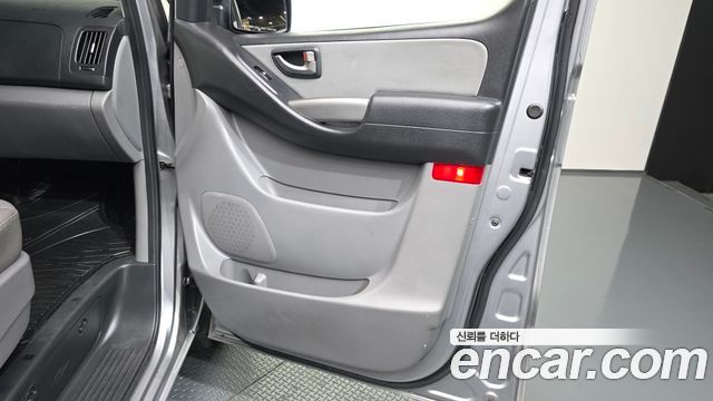 Hyundai Starex 2020 — photo 15