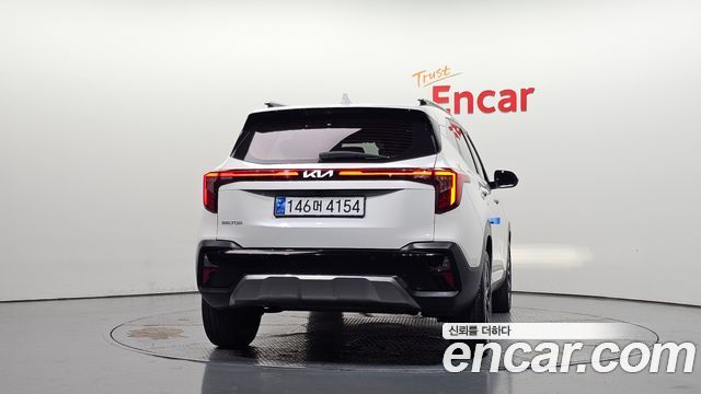 Kia Seltos 2023 — photo 4