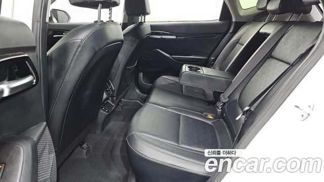 Kia Seltos 2023 — photo 18