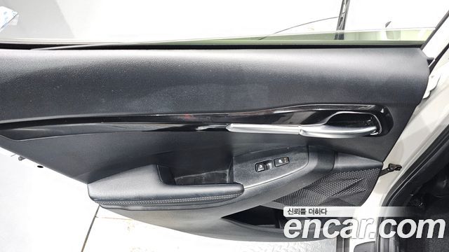 Kia Seltos 2023 — photo 14