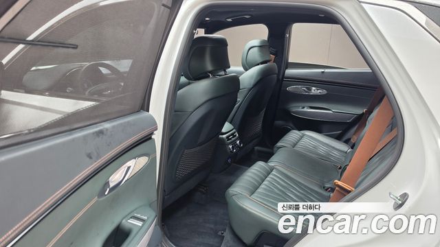 Genesis GV70 2023 — photo 18