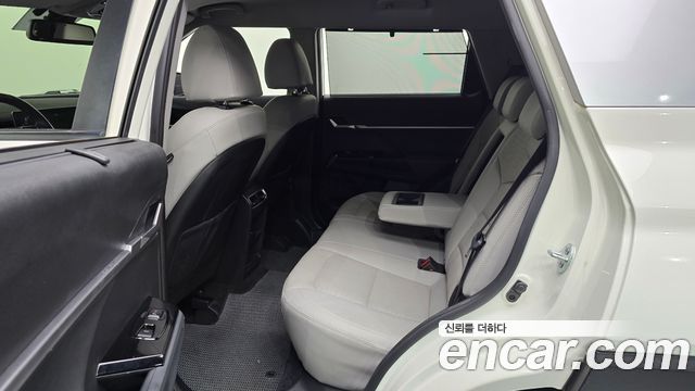 KG Mobility Torres 2023 — photo 17