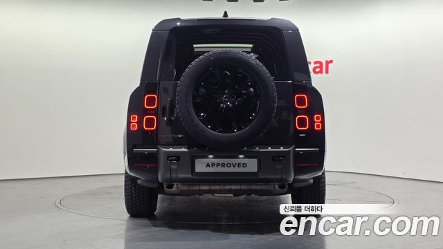 Land Rover Defender 2025 — photo 6