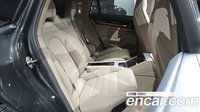 Porsche Panamera 2025 — photo 17