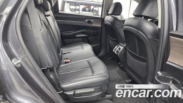 Kia Sorento 2023 — photo 17