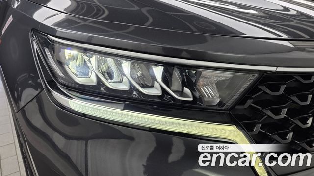 Kia Sorento 2023 — photo 8