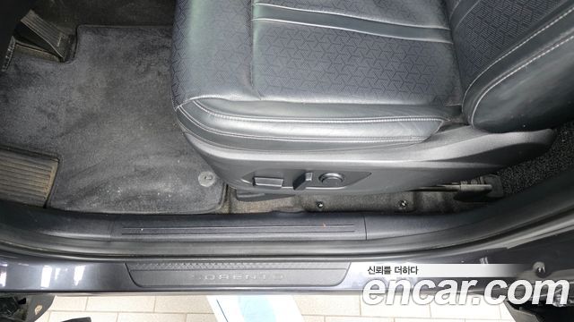 Kia Sorento 2023 — photo 31