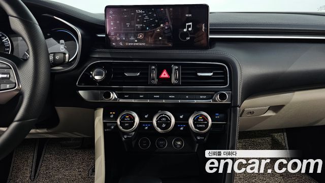 Genesis G70 2022 — photo 14