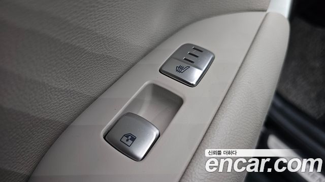 Genesis G70 2022 — photo 19