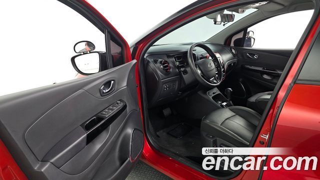 Renault Korea QM3 2015 — photo 10
