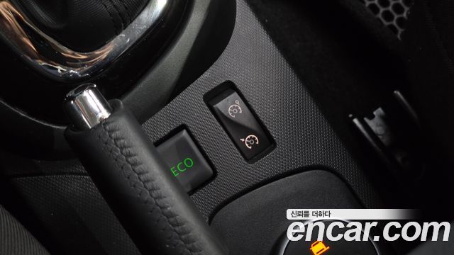 Renault Korea QM3 2015 — photo 17
