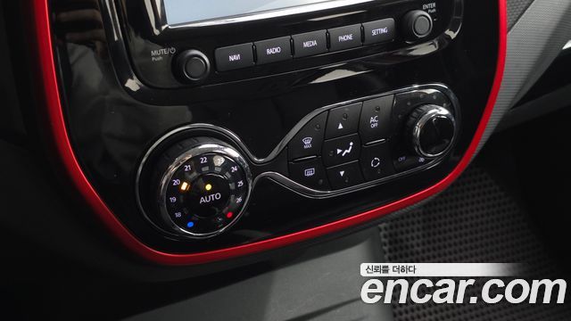 Renault Korea QM3 2015 — photo 18