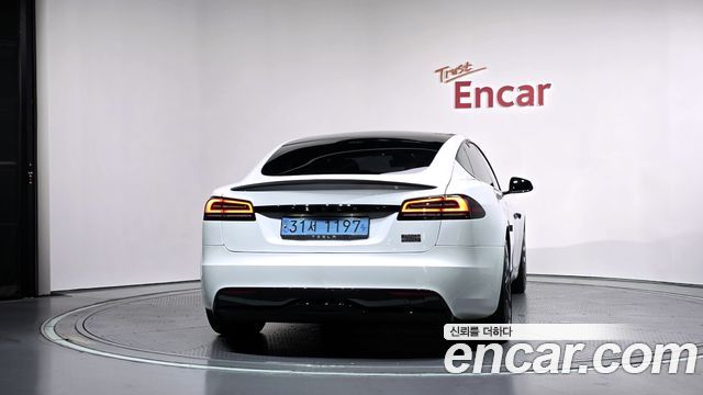 Tesla Model S 2023 — photo 4