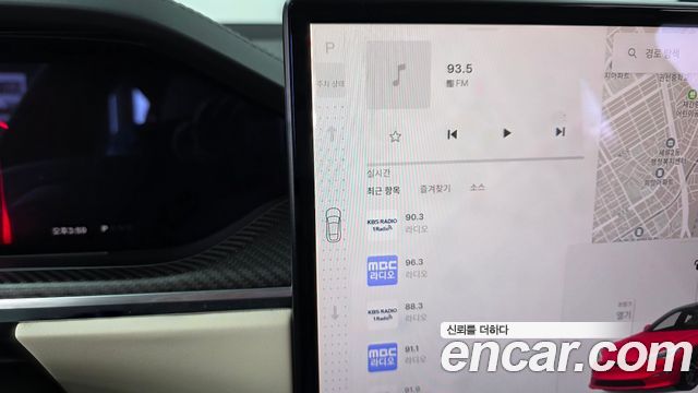 Tesla Model S 2023 — photo 12