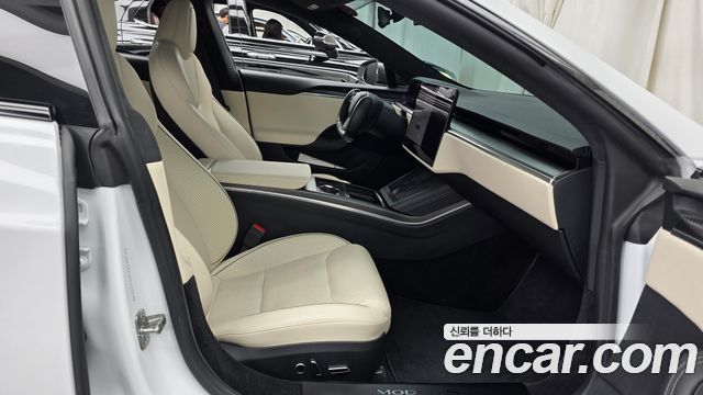 Tesla Model S 2023 — photo 16