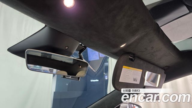 Tesla Model S 2023 — photo 32
