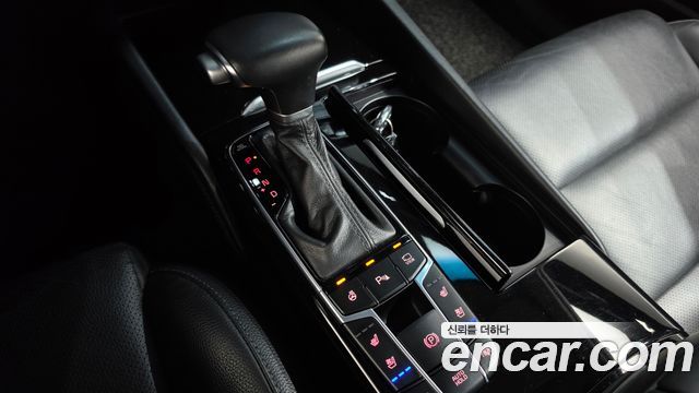 Kia K7 2017 — photo 12
