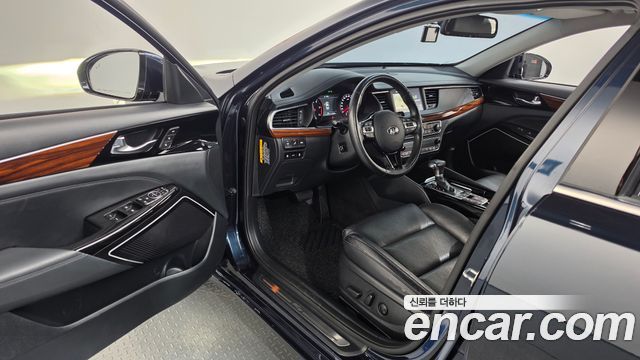 Kia K7 2017 — photo 13