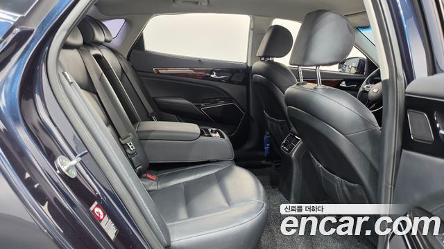 Kia K7 2017 — photo 17