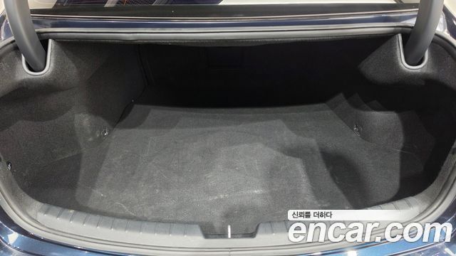 Kia K7 2017 — photo 24