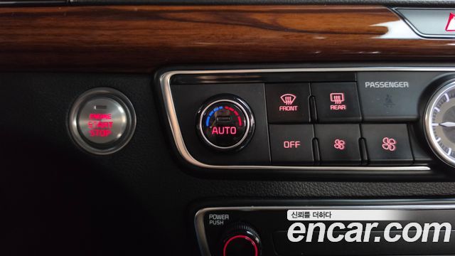 Kia K7 2017 — photo 29